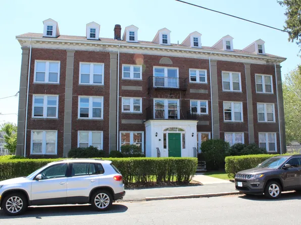 21 Kemper St #1, Quincy, MA 02170