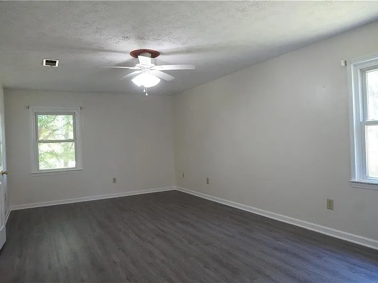 2421 Fieldstone Dr SE — Photo 30