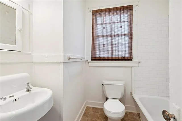 2923 Milan St — Photo 10