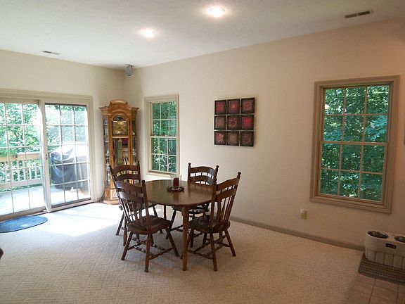 4th image of 2116 Fair Oaks Trl