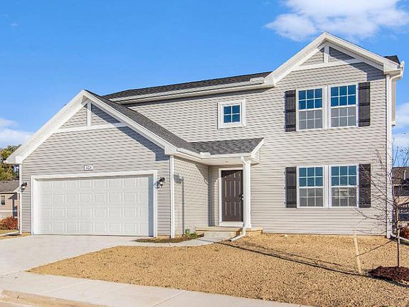 3rd image of 541 Snow Pine Ct NE