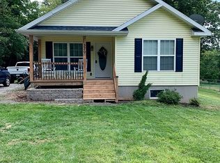 320 Nuangola Rd, Mountain Top, PA 18707