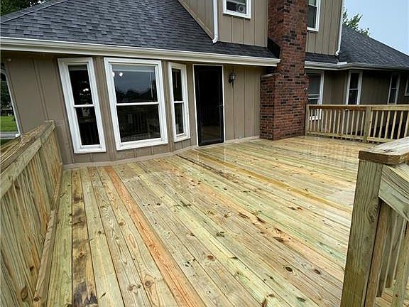 2nd image of 602 W Stonecrest Cir