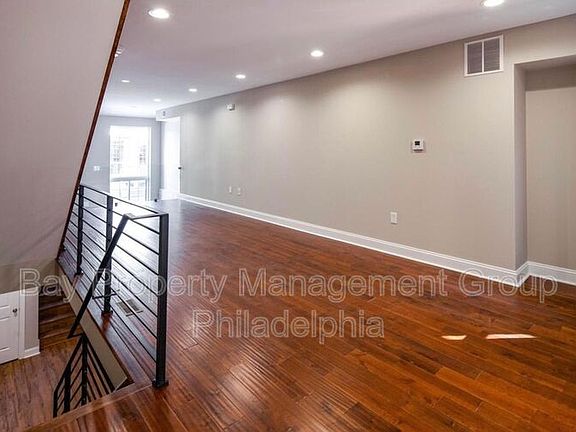 4th image of 6250 Osage Ave