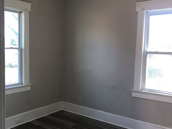 3rd image of 715 Holloway Ave