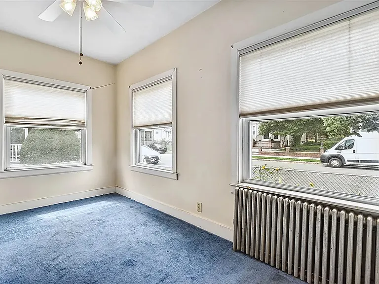 173 School St — Photo 15