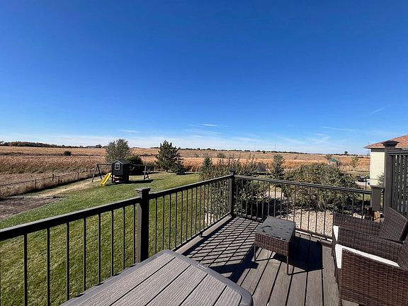 3rd image of 2646 Prairie Eagle Cir W