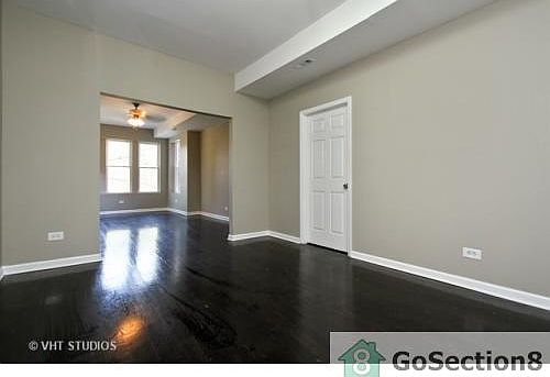 3rd image of 7119 S King Dr