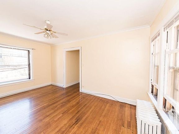 3rd image of 6647 N Newgard Ave #2S