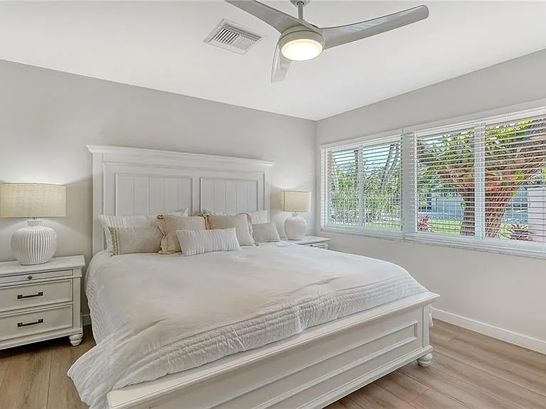734 Birdsong Ln — Photo 11