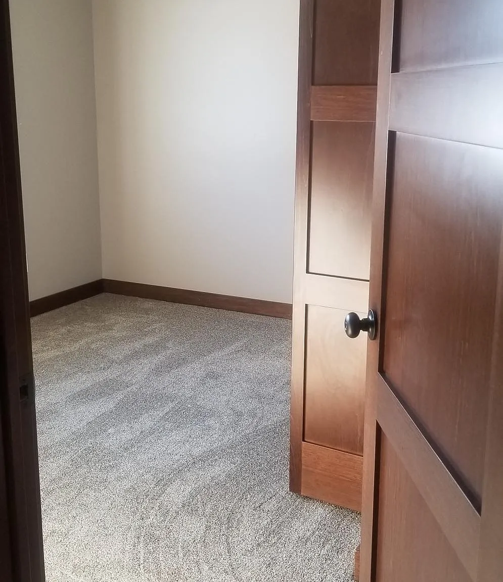2 bed, 1200 sqft, $1,100 — Photo 4