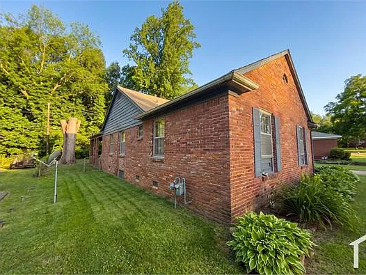 3103 Rainier Dr — Photo 6