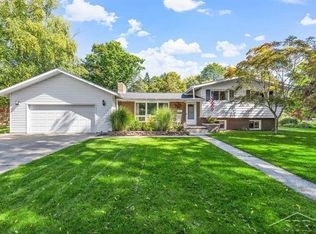 712 Linwood Dr, Midland, MI