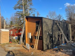 85 N Ln, Brevard, NC 28712