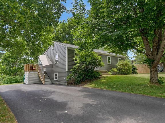 5th image of 30 Melissa Drive