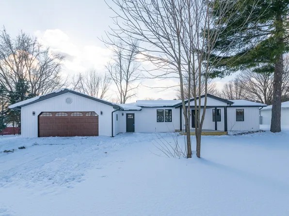 70908 Elkhart Rd, Edwardsburg, MI 49112