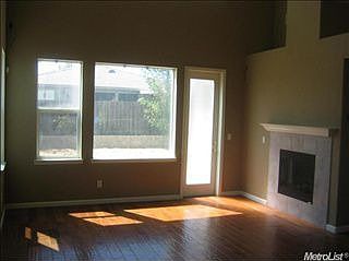 4th image of 9523 Highland Park Dr