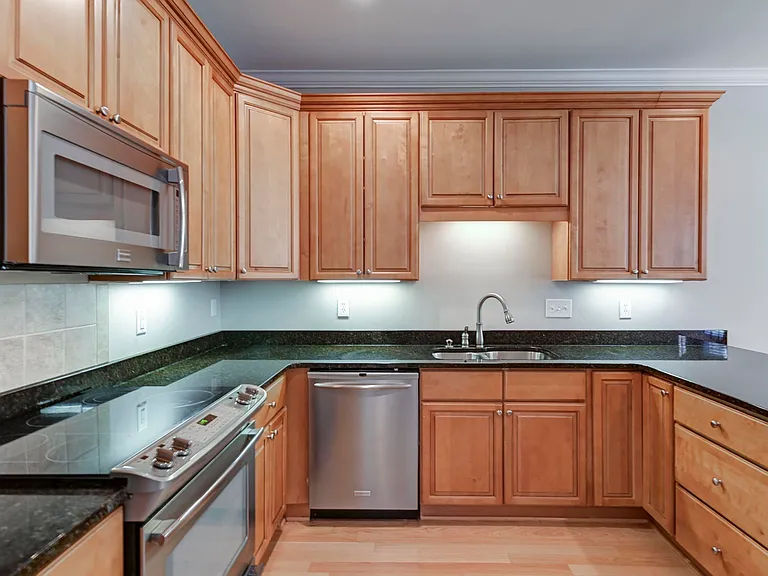 33 Heather Laurel Rd — Photo 6