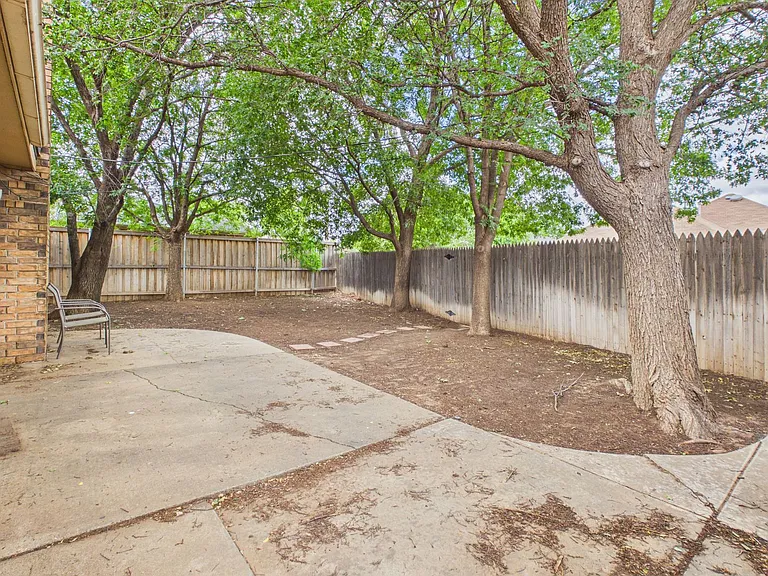 5822 Syracuse Dr — Photo 10