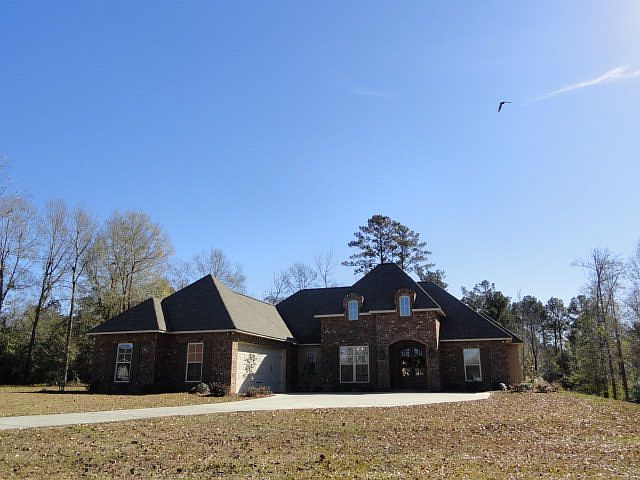 1st image of 15 Parkside Dr