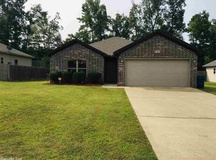 4005 Montgomery Dr, Benton, AR 72015