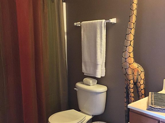 4th image of 129 N 10th St #405
