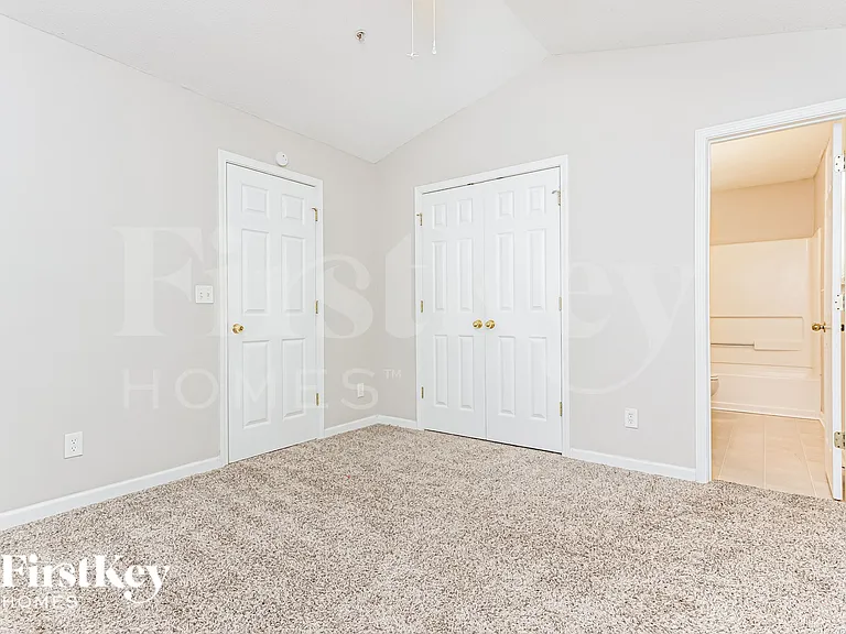 102 Watercress Ct — Photo 15