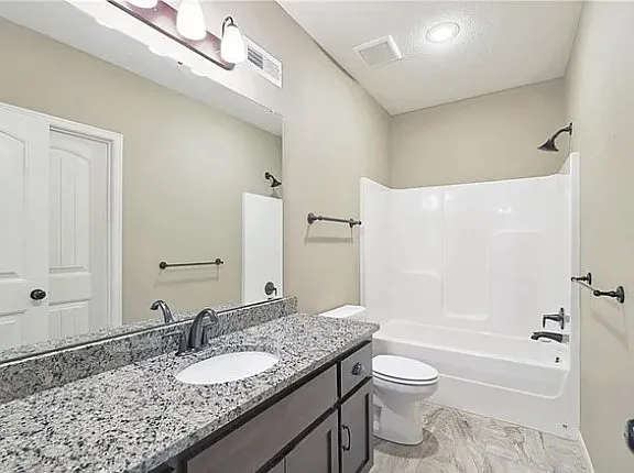 1301 NE Country Ln — Photo 20