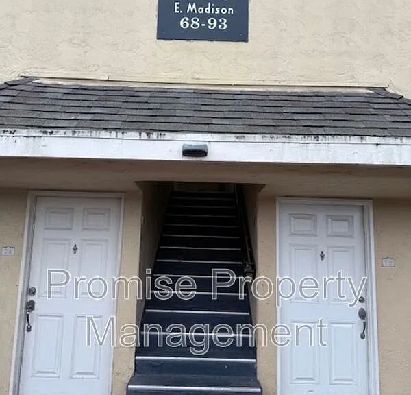 505 E Madison Ave E #75 — Photo 1