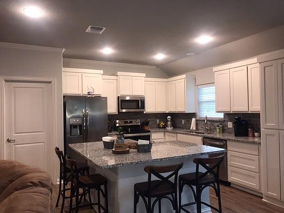 4th image of 8904 Kiowa Dr