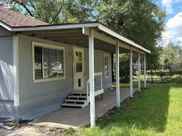 255 Elmore St, Kountze, TX 77625