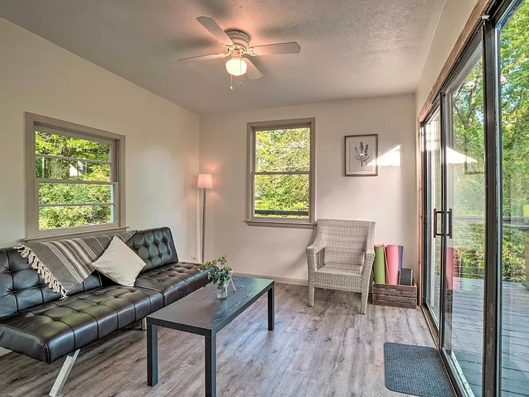 328 River Dr — Photo 28