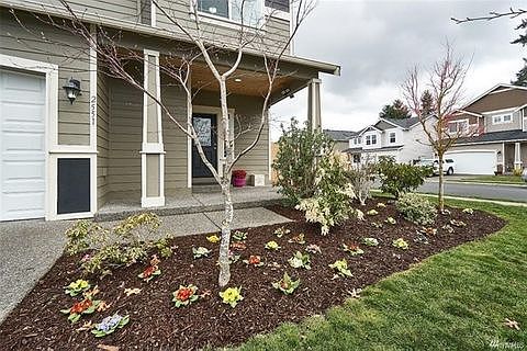 5th image of 2551 167th St E