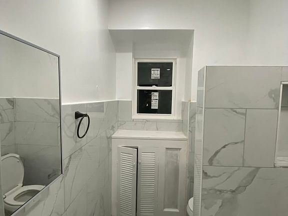 3rd image of 28 N Millbourne Ave Floor 2