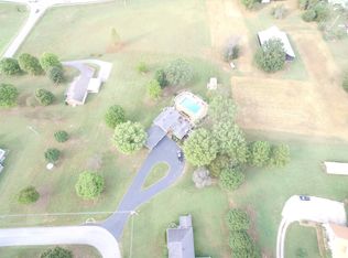 115 Dan Dr, Gordonsville, TN 38563