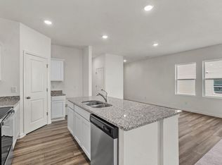 945 Rift Valley Dr, Zebulon, NC 27597