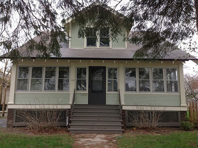 1st image of 125 Dewey Ave