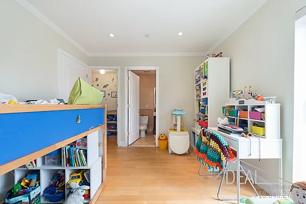 Sold by Ideal Properties Group | media 5