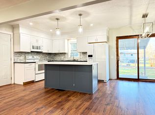 2924 Roma Ter, Manhattan, KS 66502