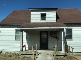 210 E Hancock St, Longview, IL 61852