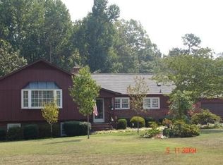 5407 Forest Oaks Dr, Greensboro, NC 27406