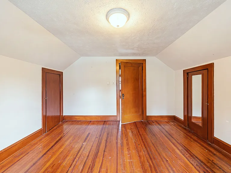 253 Thomas Rd — Photo 23