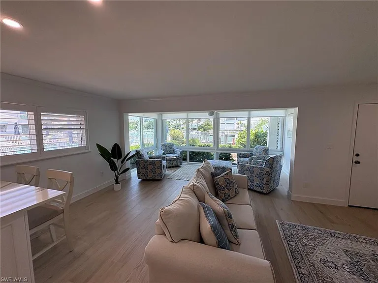 2100 Gulf Shore Blvd N #120 — Photo 12