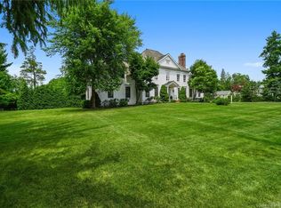 30 Richards Ln, New Canaan, CT 06840