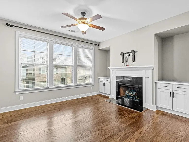 3209 Hallmark Ln — Photo 15