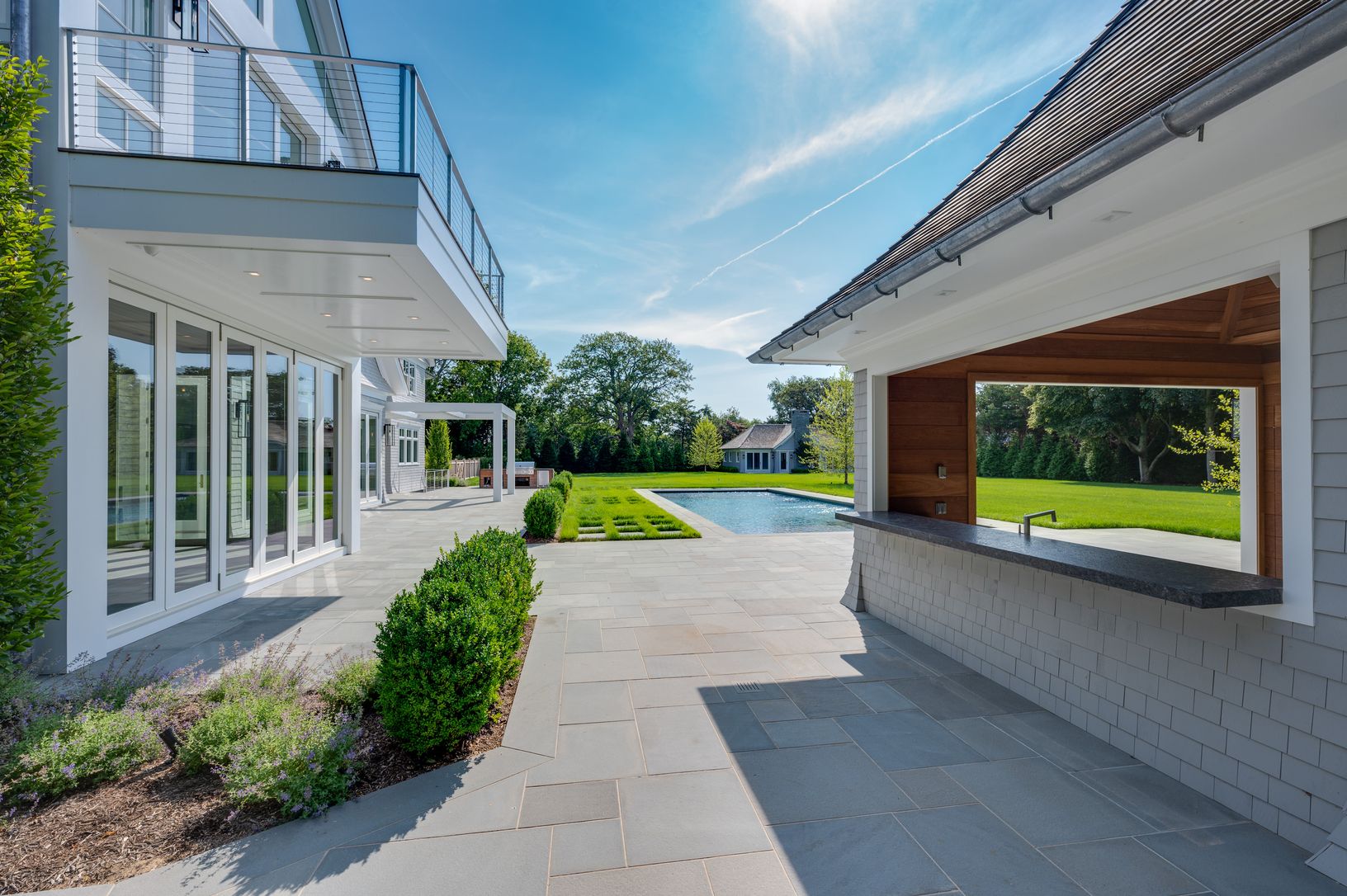  Home, Guest House & Pool House