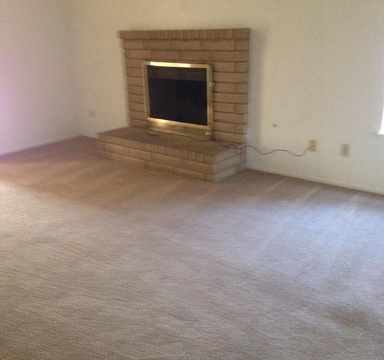 2nd image of 3100 Oak Tree Ave