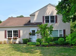 3125 Somerset Dr, Shaker Heights, OH 44122