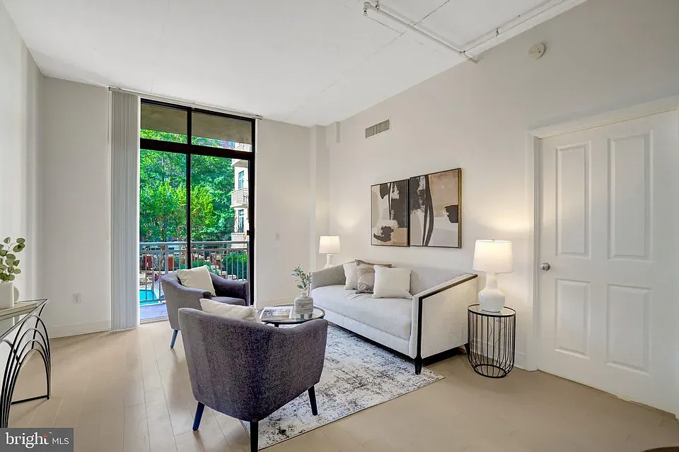 1 bed, 669 sqft, $2,600 — Photo 3