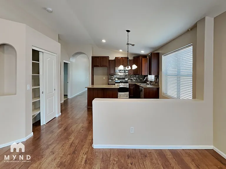 4265 E Bonanza Rd — Photo 8